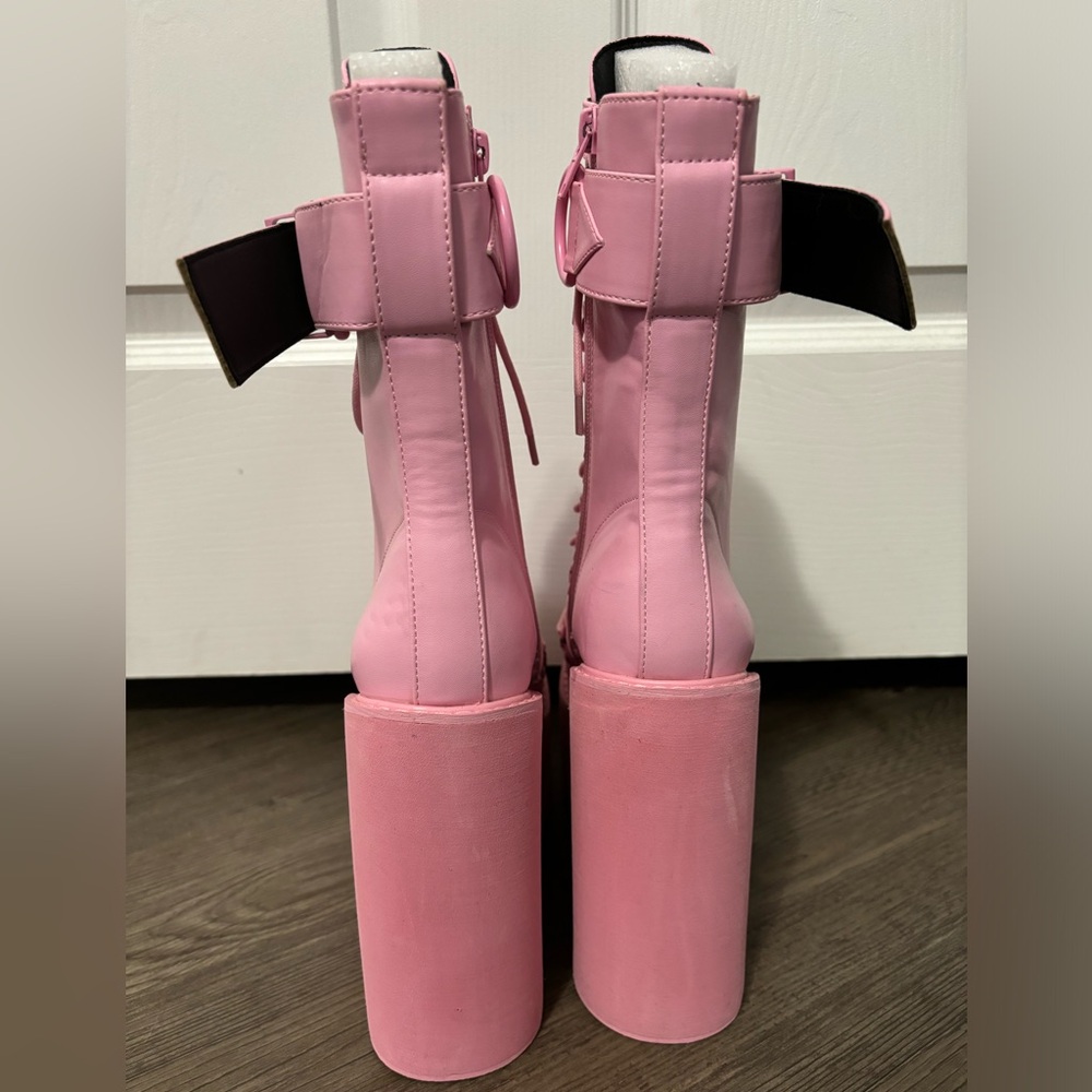 Dolls Kill / Sugar Thrillz Bubblegum Traitor Boots - Picture 4 of 11
